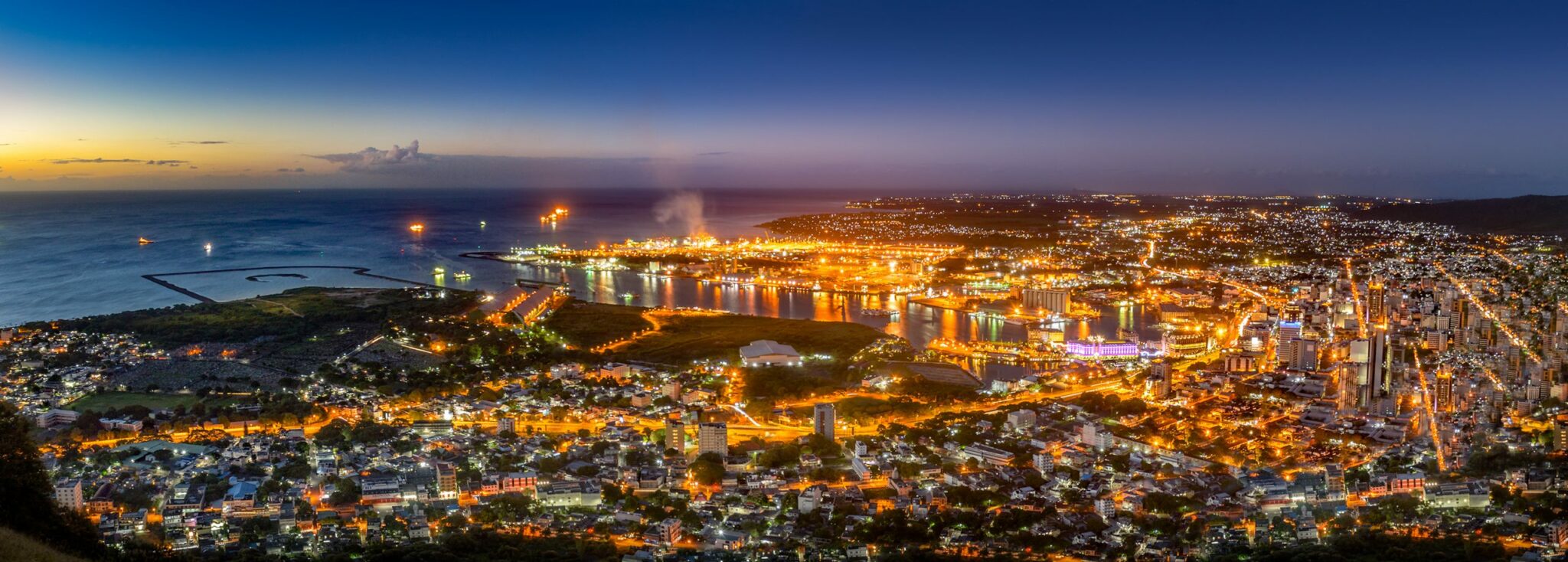 Mauritius continues to set the benchmark for internet connectivity in Africa, boasting an average speed of 97.31 Mbps.