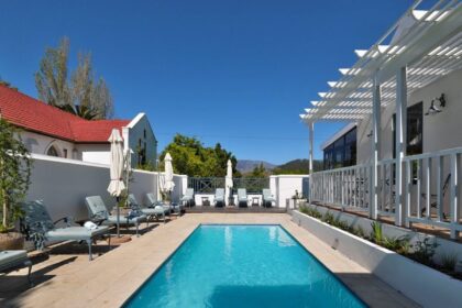 chapter-house-boutique