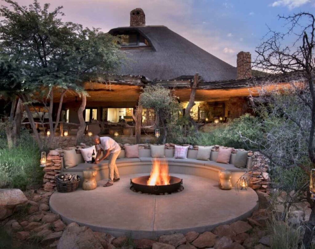 Discover Tarkuni at Tswalu, with intimate firepit evenings and exclusive villas designed for private, multi-generational safari stays.