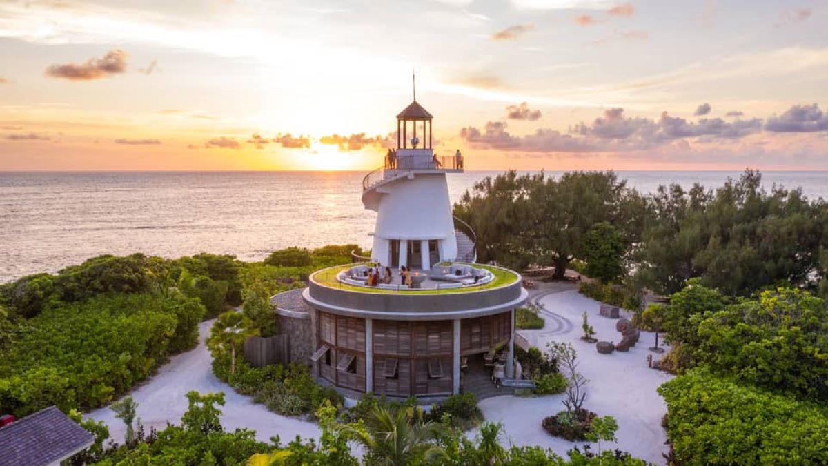 Castaway Center all-inclusive @ Four seasons resort, Desroches, Seychelles