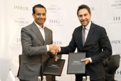 The signing of the management agreement by IHG and Jadeer Group
