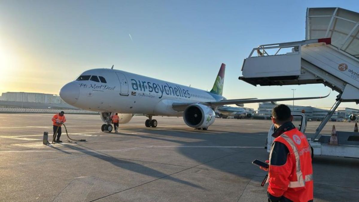 Air Seychelles adds Dreamliner, boosting capacity and range for long-haul travel.