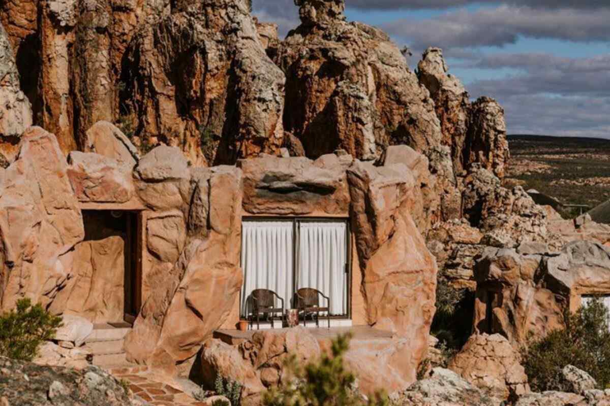 Cave-Suites kagga kamma