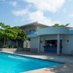 Hotel Dona Ana in Vilanculos offers ocean views and island escapes