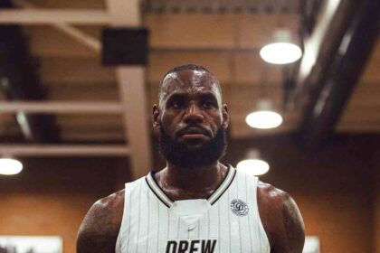 LeBron James sets NBA all-time field goal record