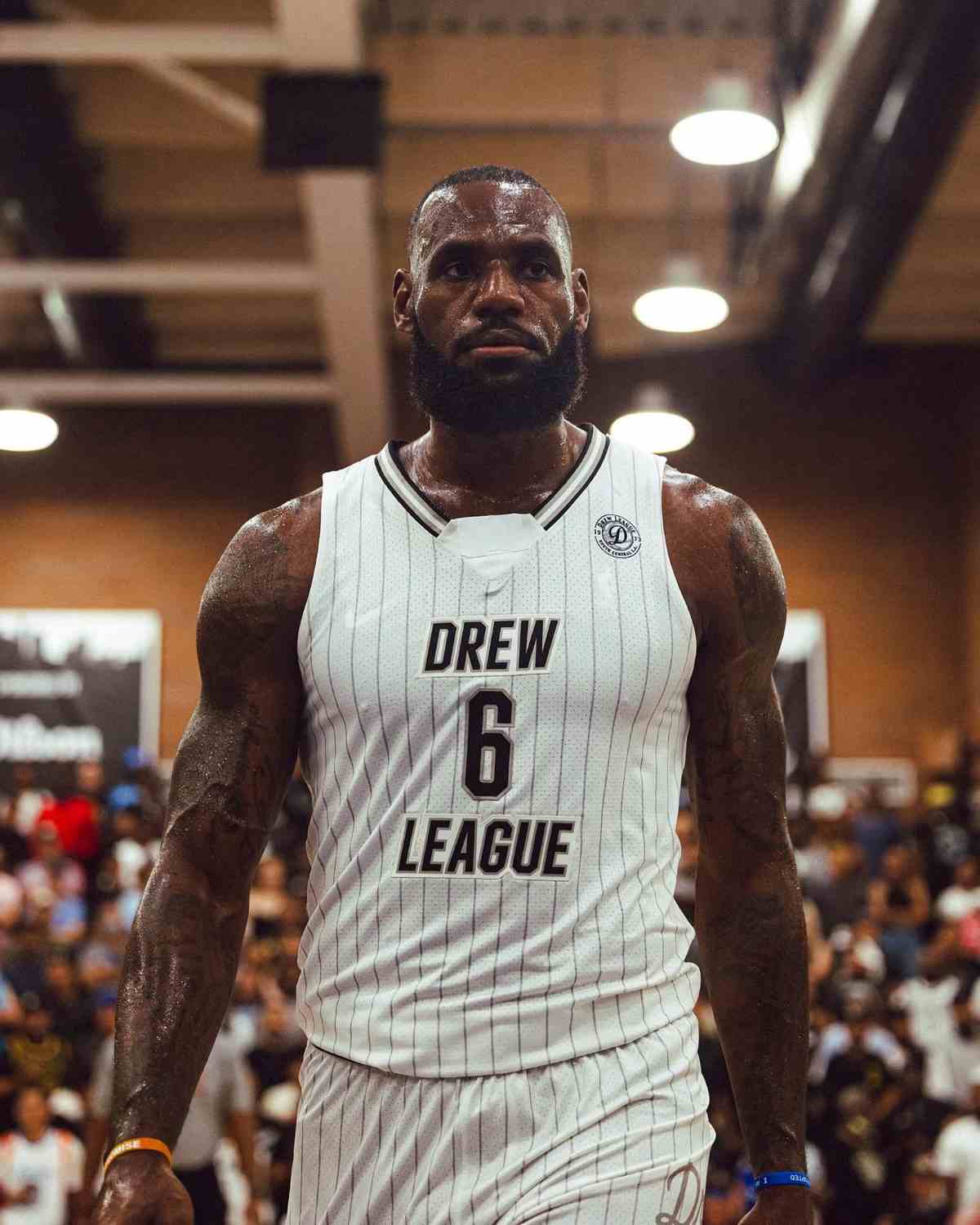LeBron James sets NBA all-time field goal record