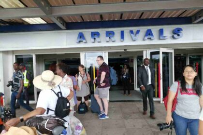 Zimbabwe outbound travel to South Africa