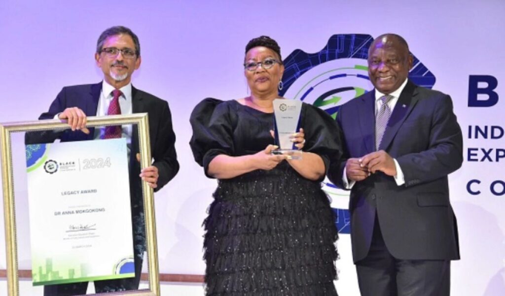 Anna Mokgokong receives a Legacy Award, recognizing her transformative leadership at CIH and impact on South Africa’s business landscape.