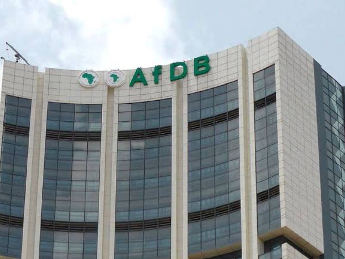 Angola seeks AfDB loan as oil supports growth amid debt pressure