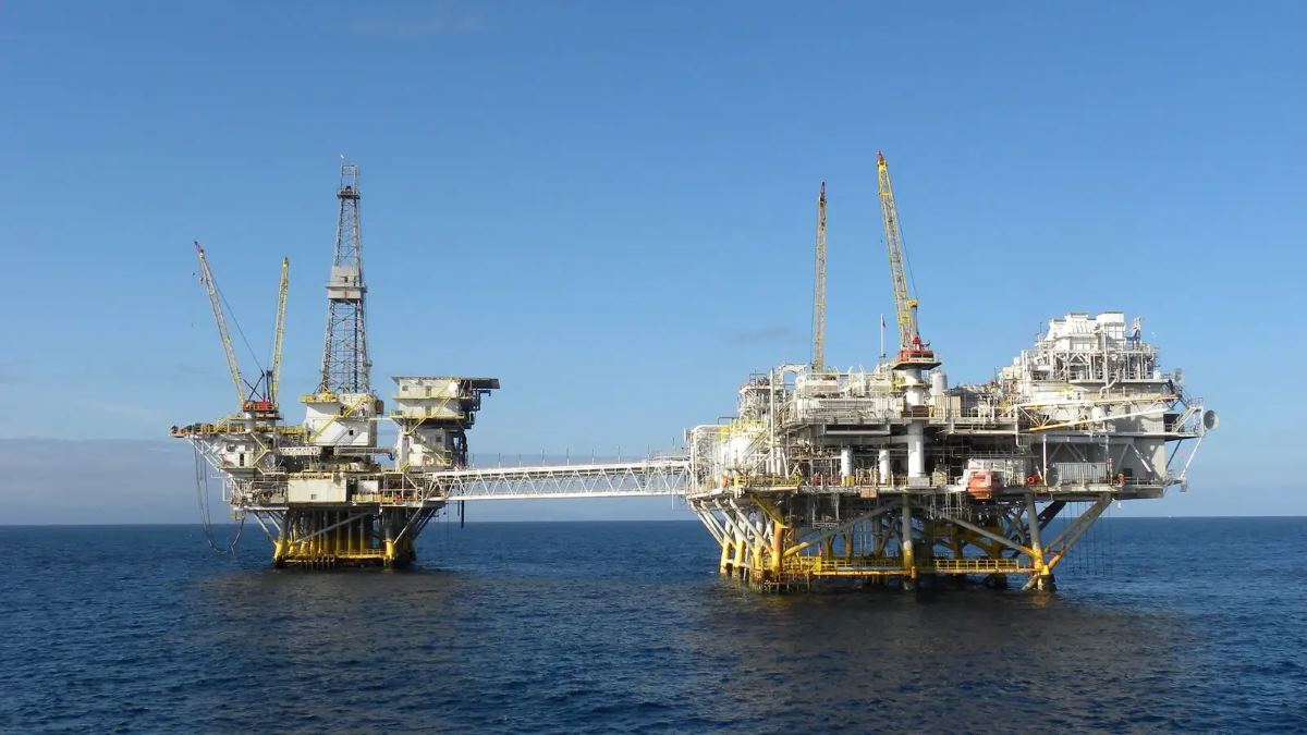 Somalia starts offshore oil drilling with Turkey, eyes jobs, growth