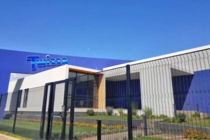 Twizza Beverage Company