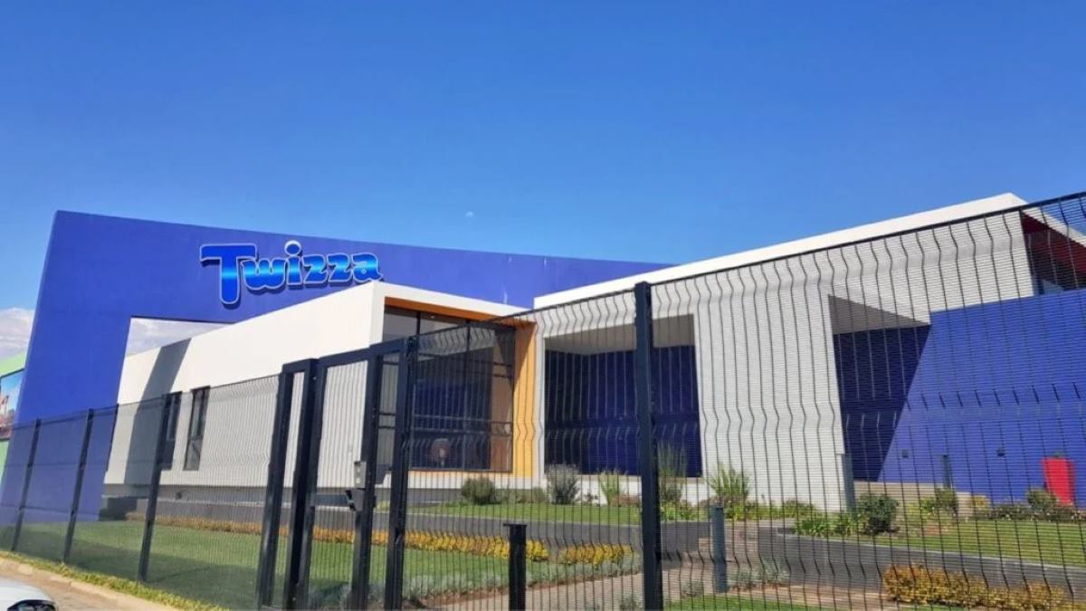 Twizza Beverage Company