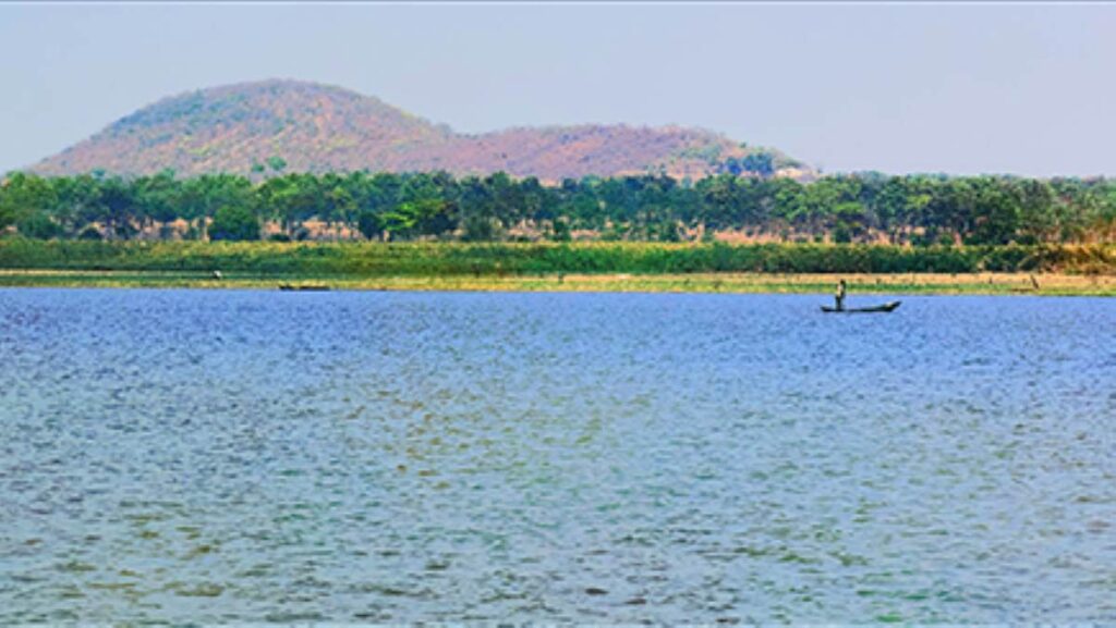Riverside landscape in Tanganyika Province, Democratic Republic of the Congo, reflecting the region’s geography within a growing resource-driven economy.