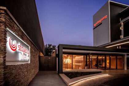 StayEasy Maputo Hotel