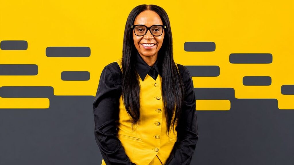 MTN CFO Tsholofelo Molefe salary 2025