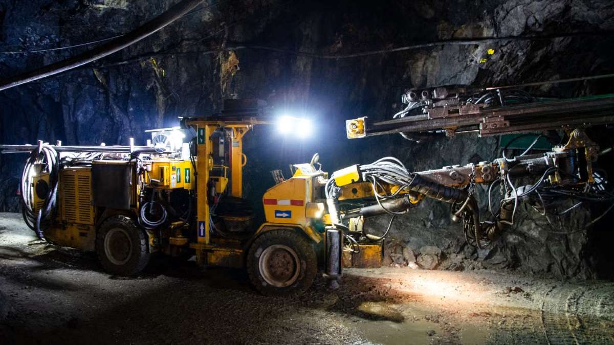 Tharisa underground mining