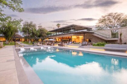Mokuti Etosha Lodge