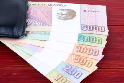 Angolan Kwanza