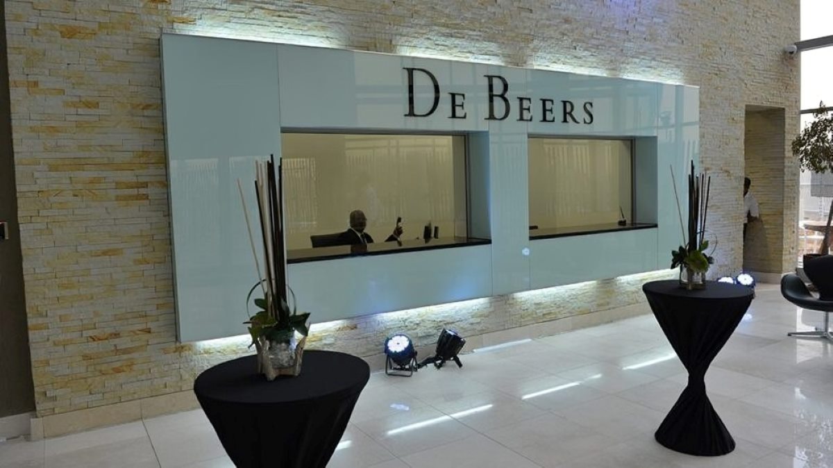 DE BEERS
